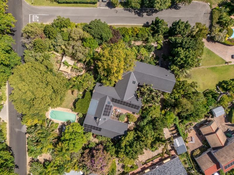 7 Bedroom Property for Sale in Somerset West Western Cape